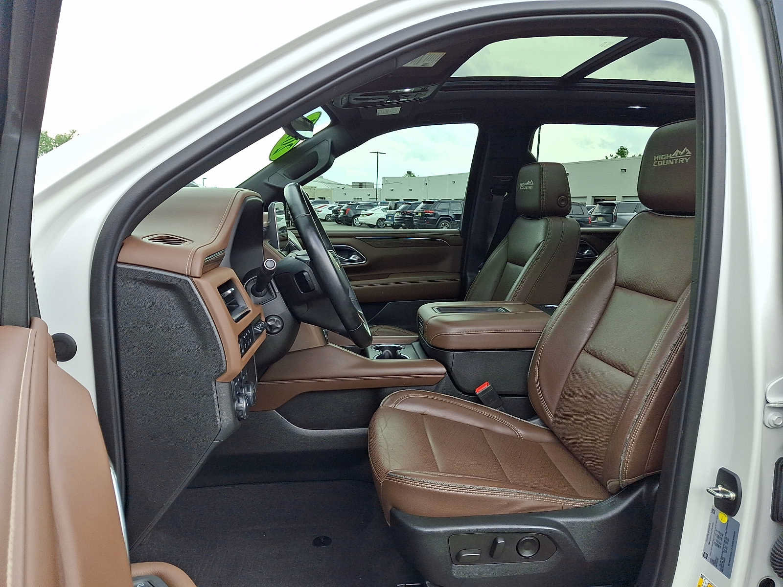Used 2023 Chevrolet Suburban High Country w/ LPO, Illumination Package AWD/4WD image 14