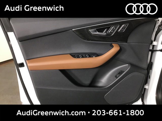 Certified 2023 Audi Q7 2.0T Premium w/ Towing Package AWD/4WD image 11