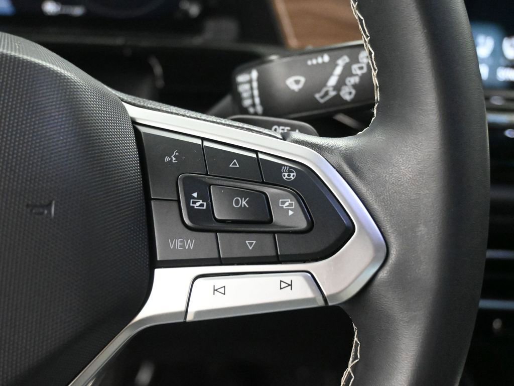 Used 2024 Volkswagen Atlas SE image 34