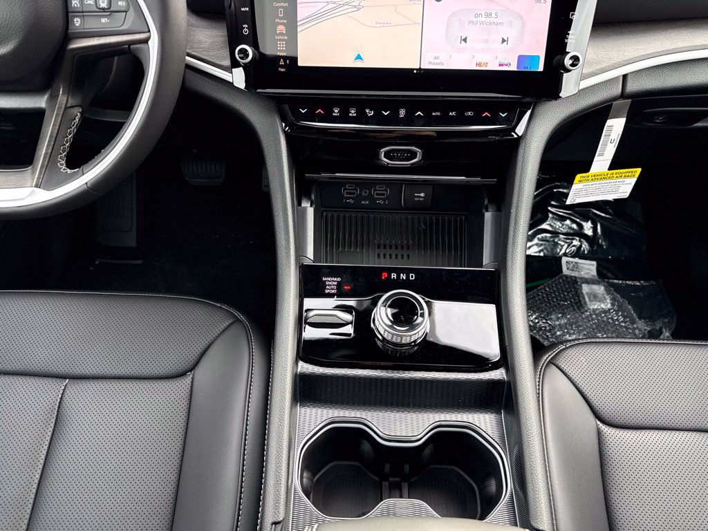 New 2027 Jeep Grand Cherokee Limited AWD/4WD image 19