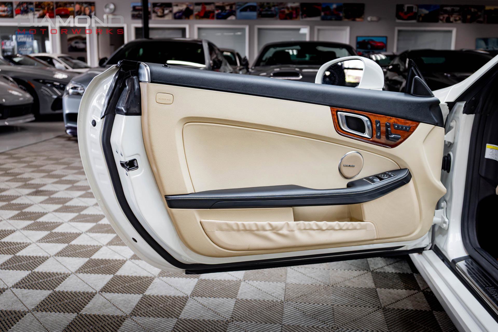 Used 2012 Mercedes-Benz SLK 350 image 12