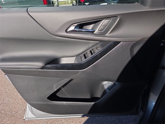 New 2026 Chevrolet Equinox LT w/ Convenience Package II image 17