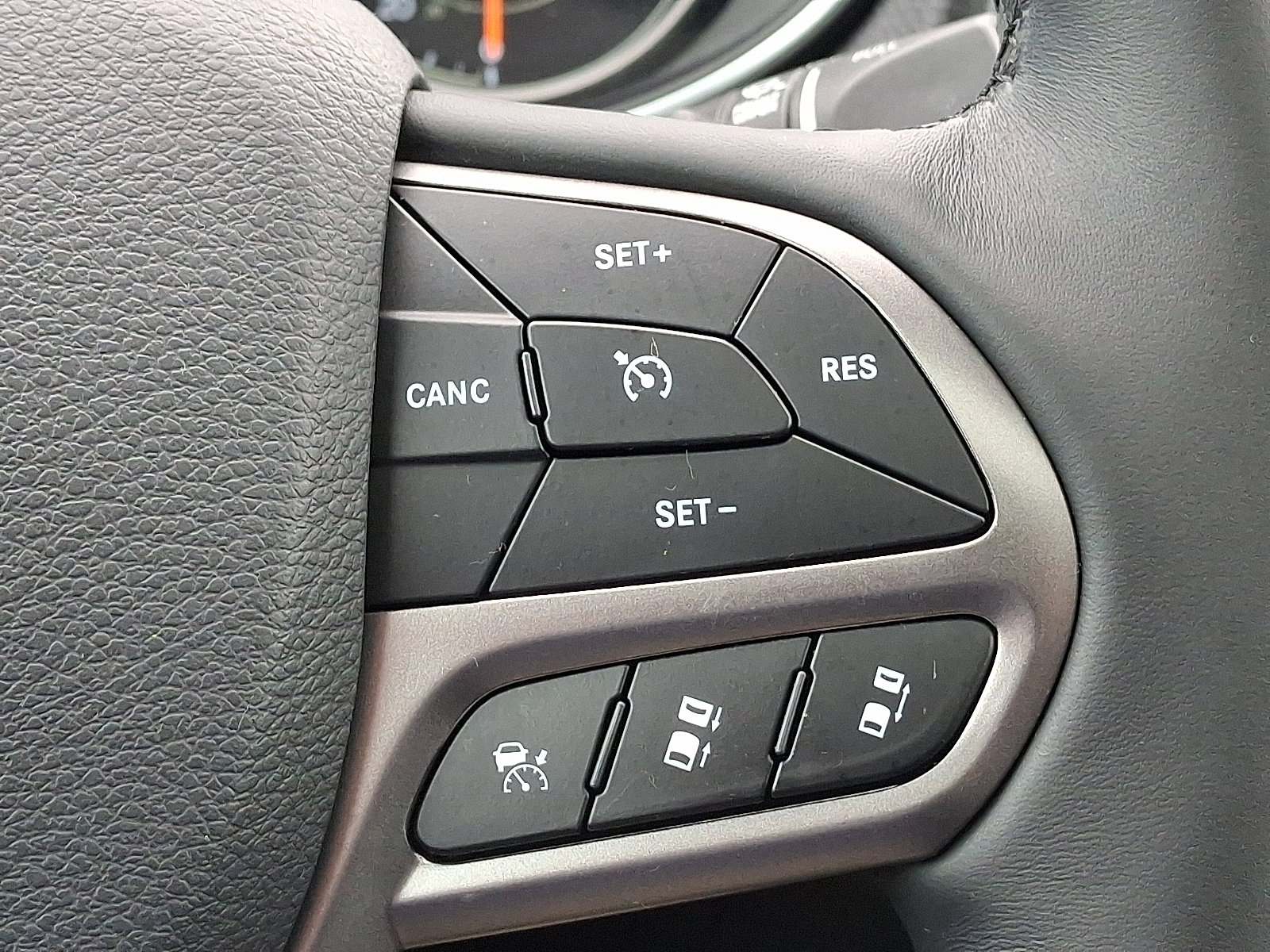 Certified 2019 Jeep Cherokee Limited w/ Technology Group AWD/4WD image 25