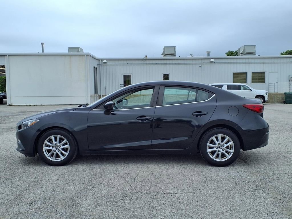 Used 2016 MAZDA MAZDA3 i Sport w/ Preferred Equipment Package FWD image 4