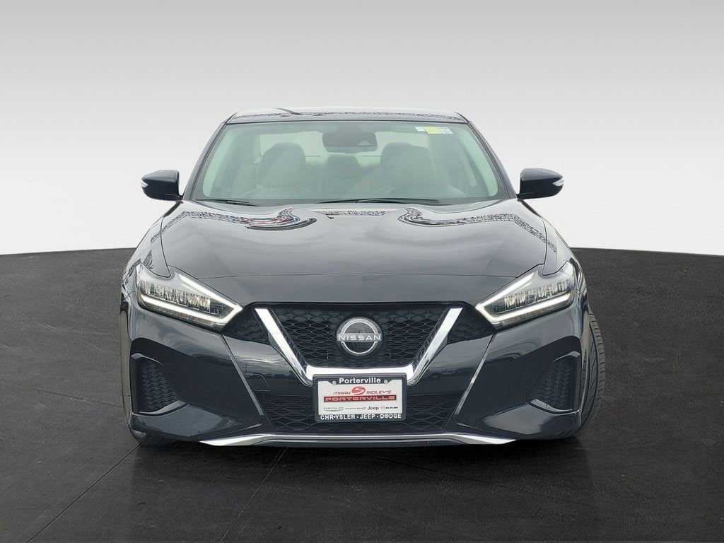 Used 2023 Nissan Maxima SV w/ Floor Mat Group image 2