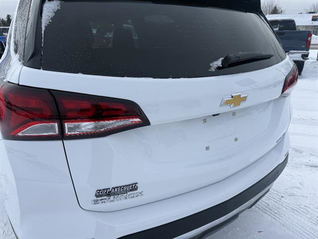Used 2023 Chevrolet Equinox LT image 19