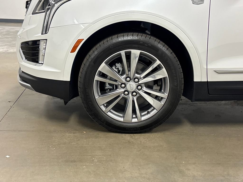 New 2025 Cadillac XT5 Premium Luxury w/ LPO, Floor Liner Package image 12