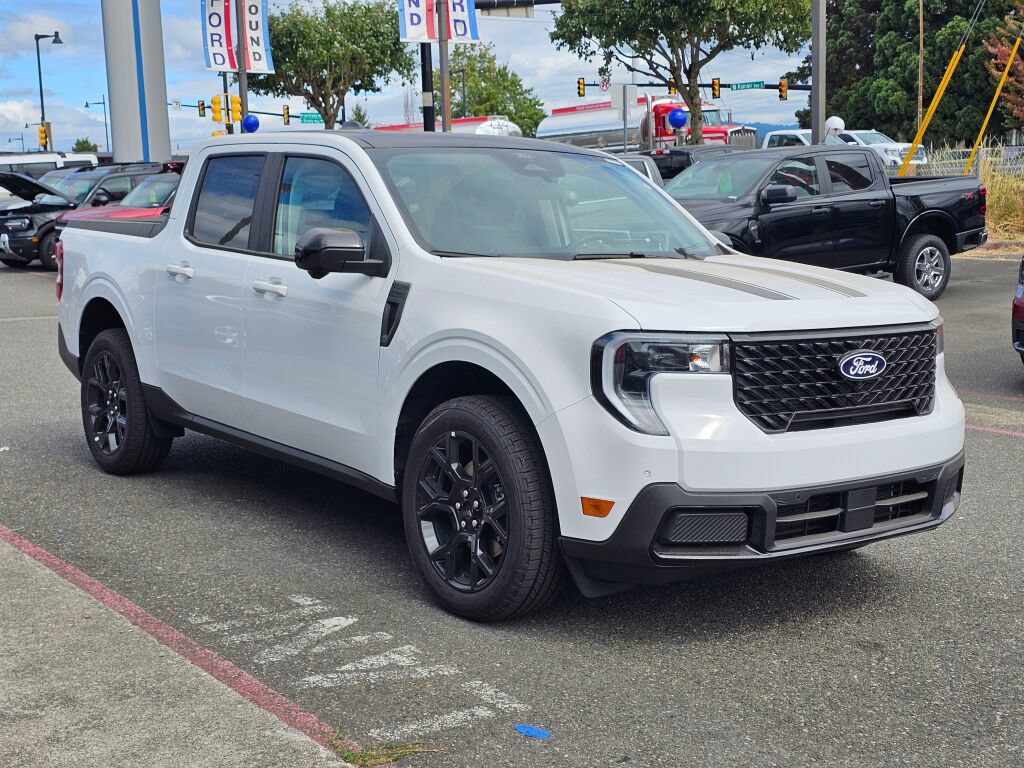 New 2026 Ford Maverick Lariat w/ Black Appearance Package AWD/4WD image 3
