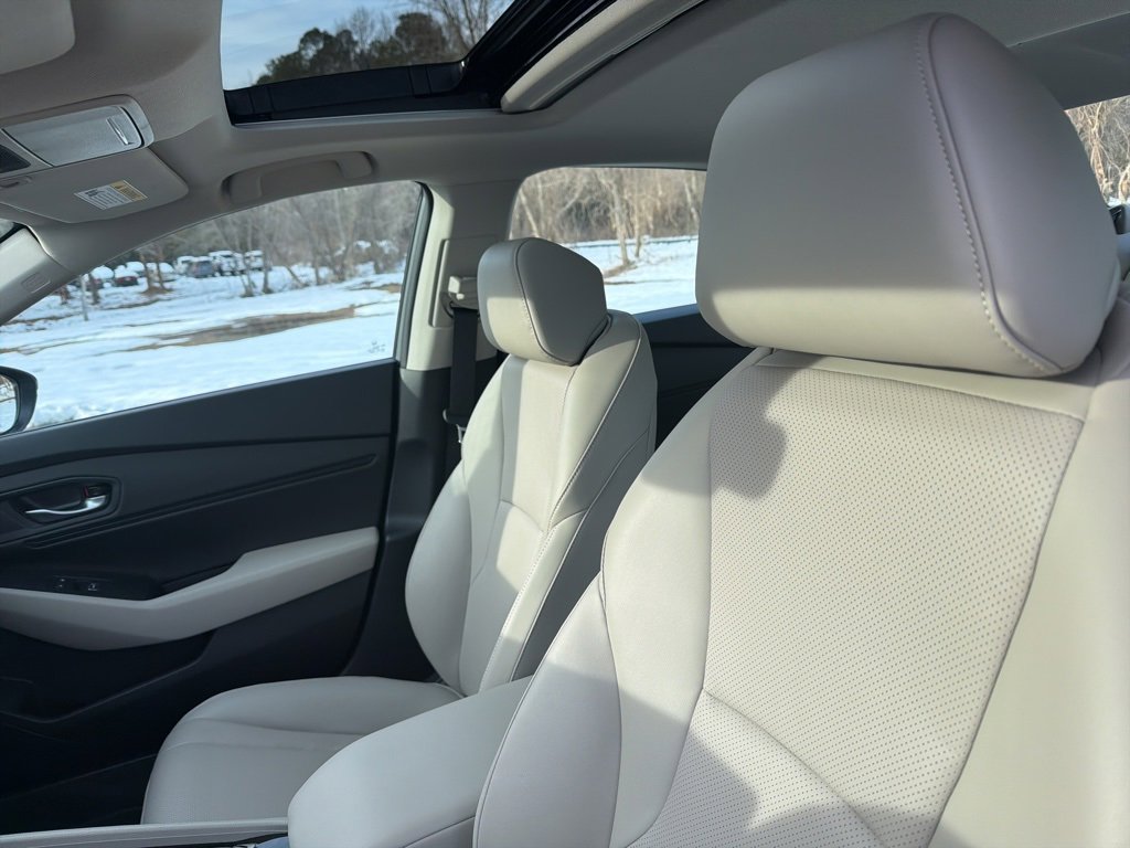 Used 2025 Honda Accord EX-L image 10