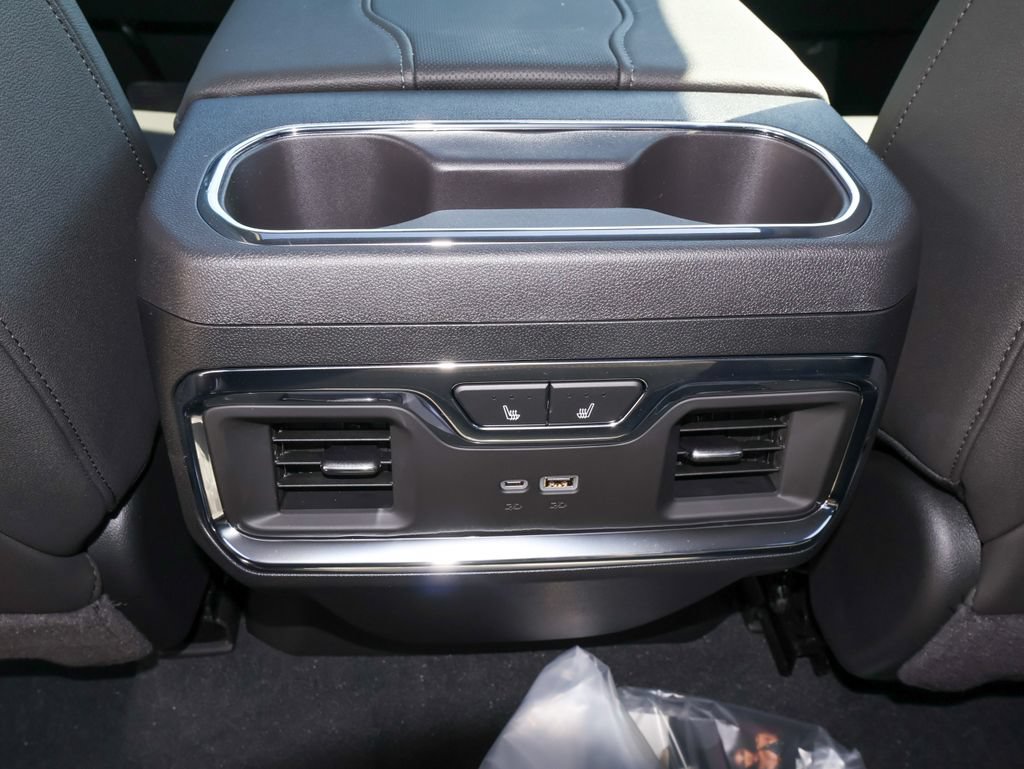 New 2026 GMC Sierra 1500 SLT w/ SLT Premium Plus Package AWD/4WD image 12