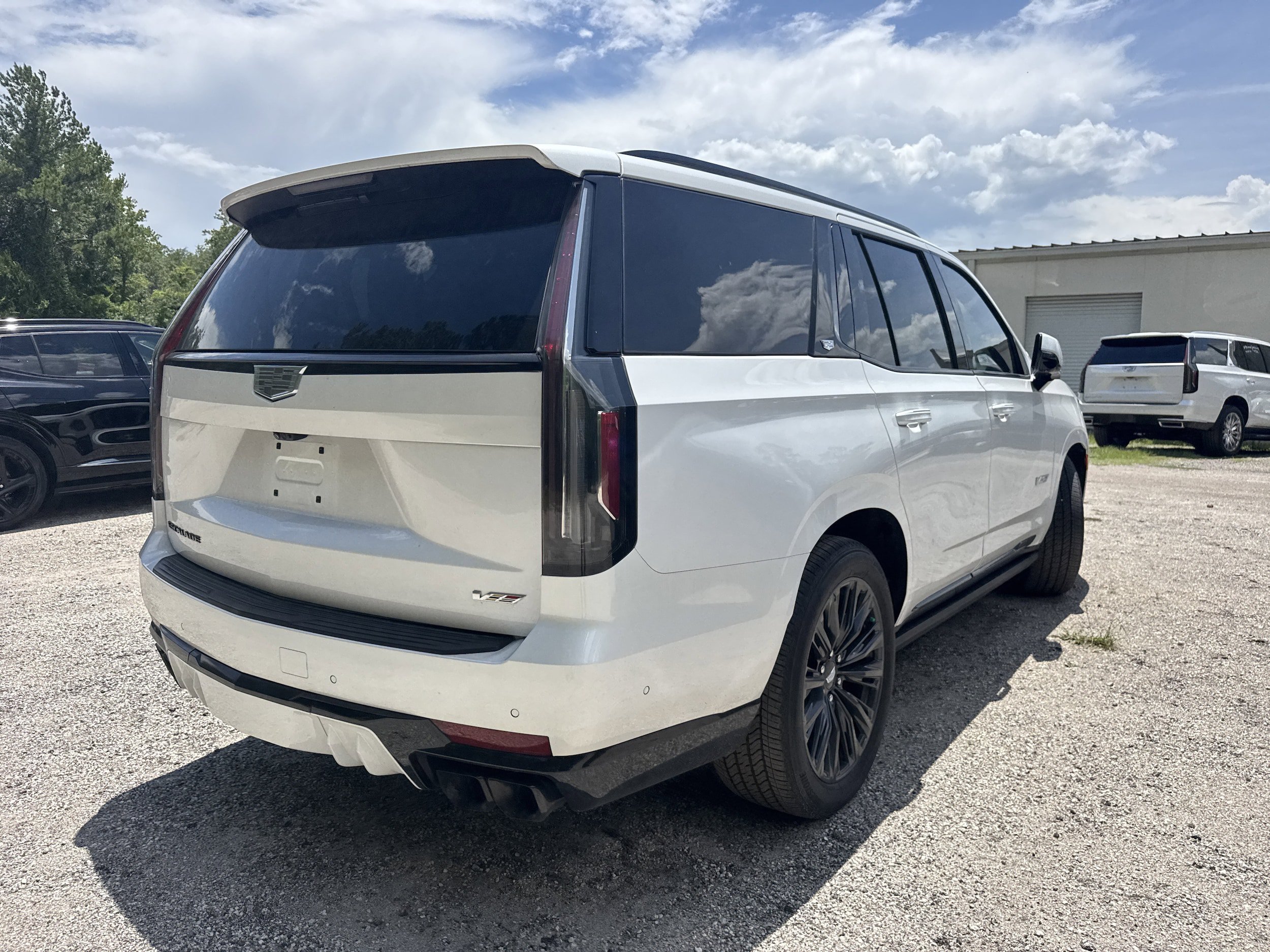 Used 2024 Cadillac Escalade V w/ LPO, ONYX Package AWD/4WD image 3