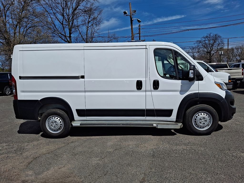 Used 2025 RAM ProMaster 2500 w/ U-Haul Equipment Group image 10