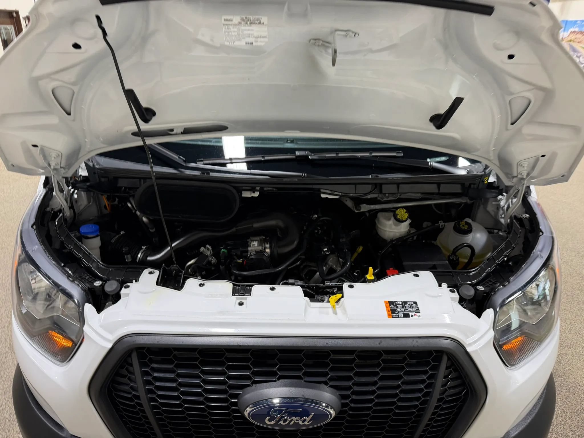 Used 2025 Ford Transit 250 148 Medium Roof RWD image 51