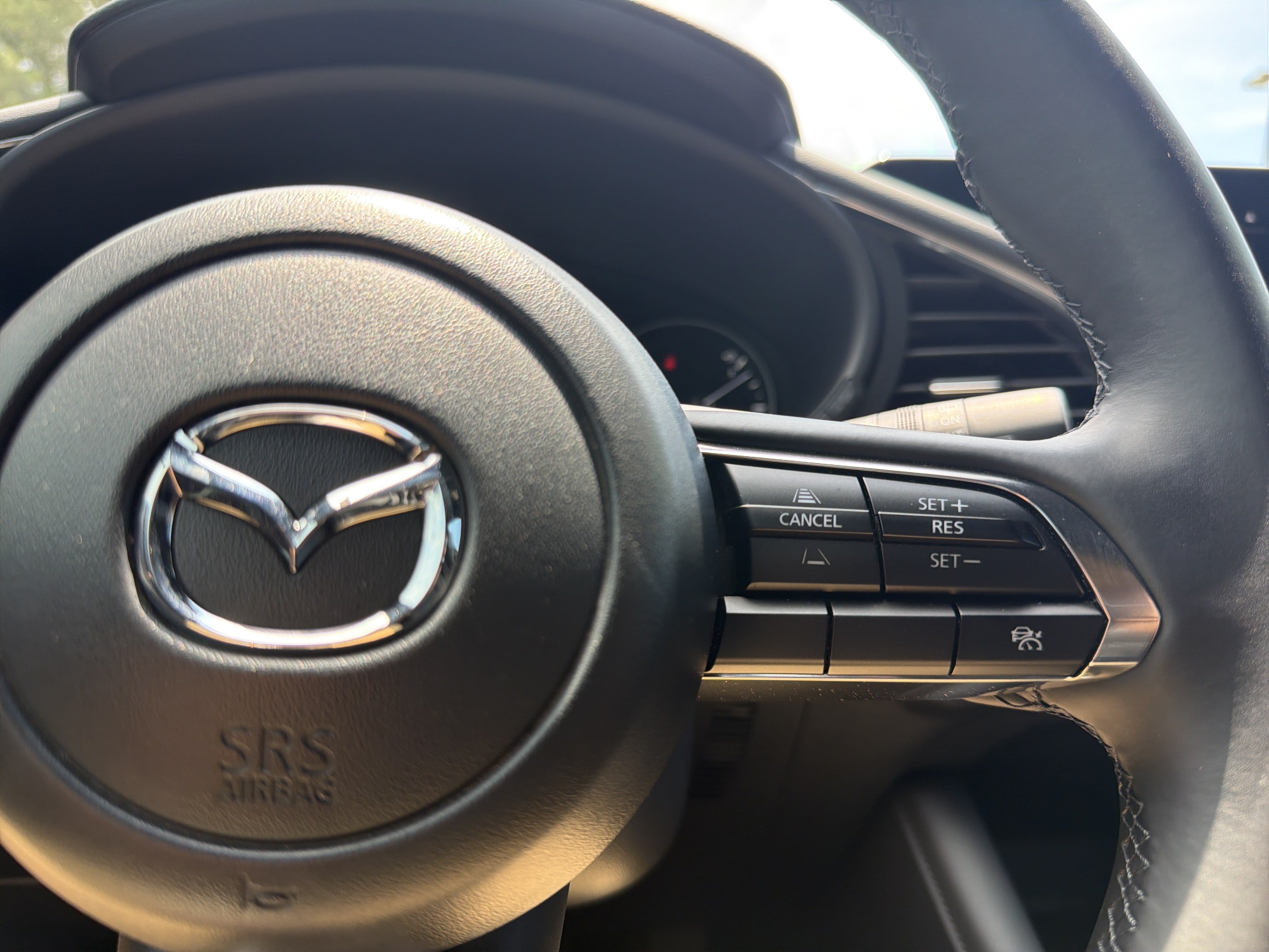 Used 2025 MAZDA MAZDA3 s FWD image 10