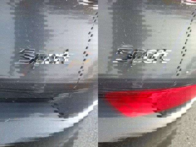 Used 2018 Hyundai Elantra GT Sport image 6