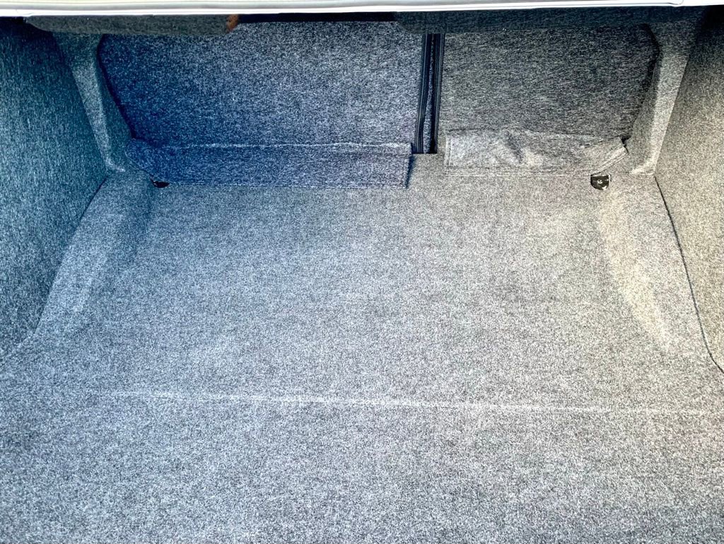 Used 2023 Dodge Challenger R/T w/ Blacktop Package image 18