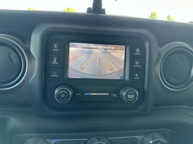 Used 2020 Jeep Wrangler Unlimited Sport AWD/4WD image 17