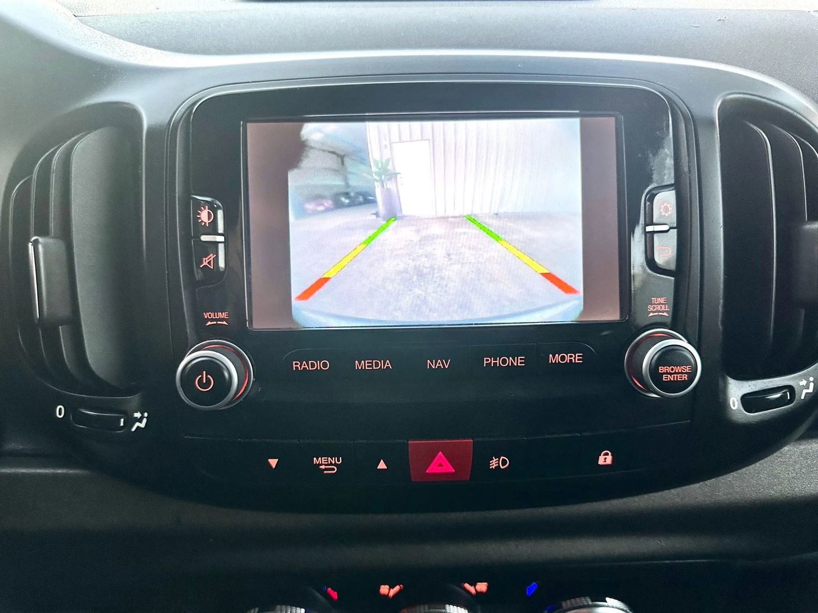 Used 2014 FIAT 500L Trekking w/ Popular Equipment Group image 23