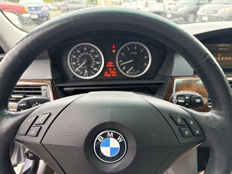 Used 2007 BMW 525i Sedan RWD image 27