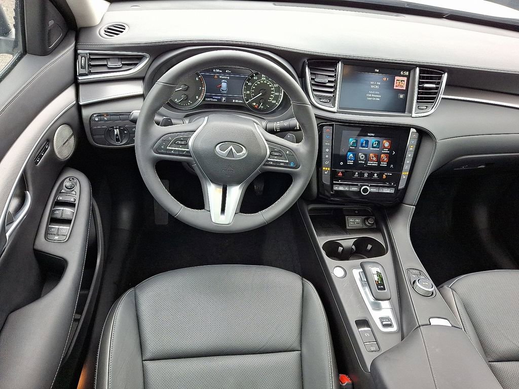 Used 2023 INFINITI QX50 Luxe AWD/4WD image 12