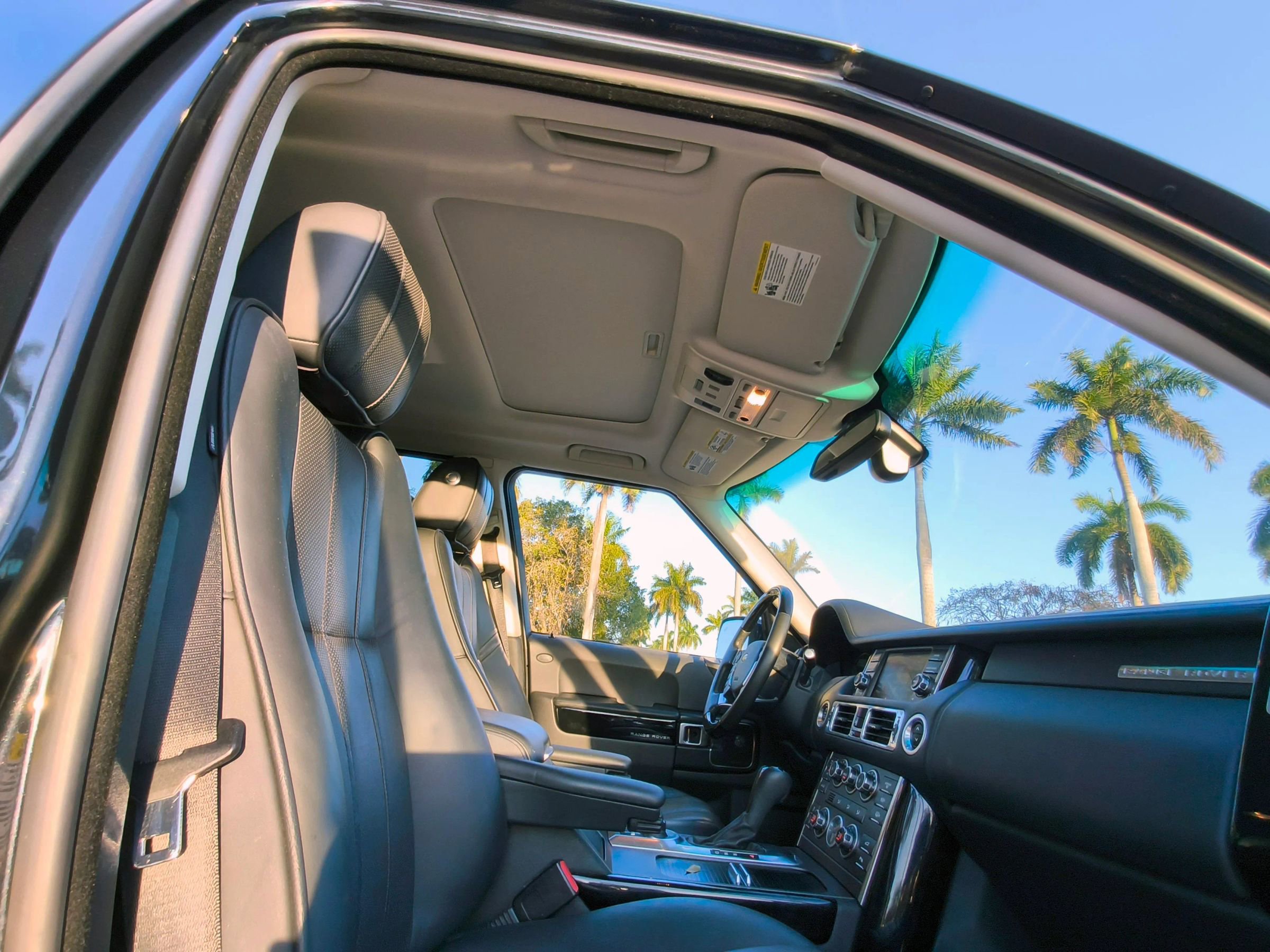 Used 2012 Land Rover Range Rover Supercharged image 40