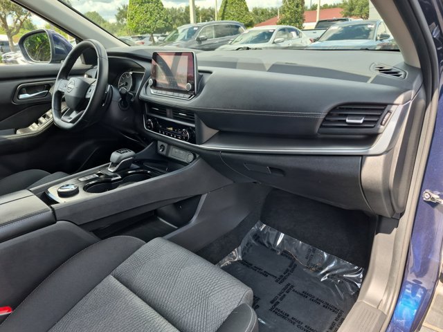 Used 2025 Nissan Rogue SV AWD/4WD image 20