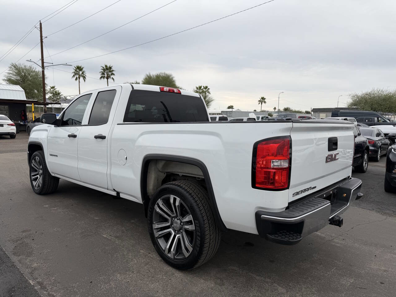 Used 2019 GMC Sierra 1500 Limited w/ Sierra Convenience Package AWD/4WD image 5