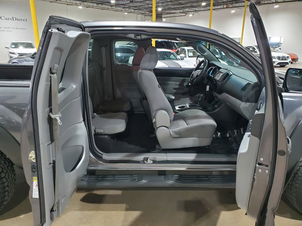 Used 2014 Toyota Tacoma PreRunner RWD image 20