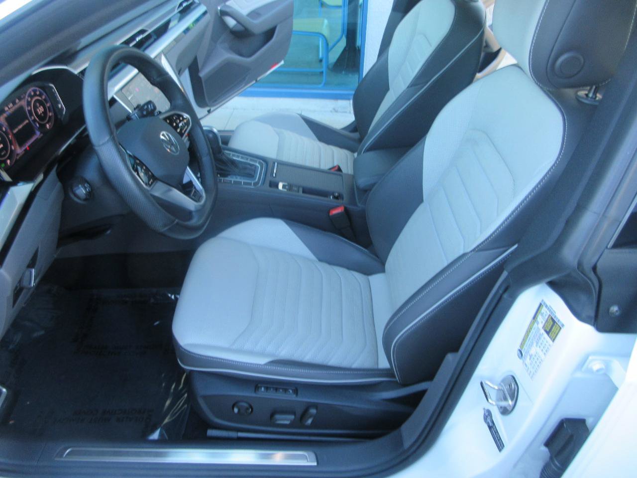 Used 2023 Volkswagen Arteon SEL Premium AWD/4WD image 8