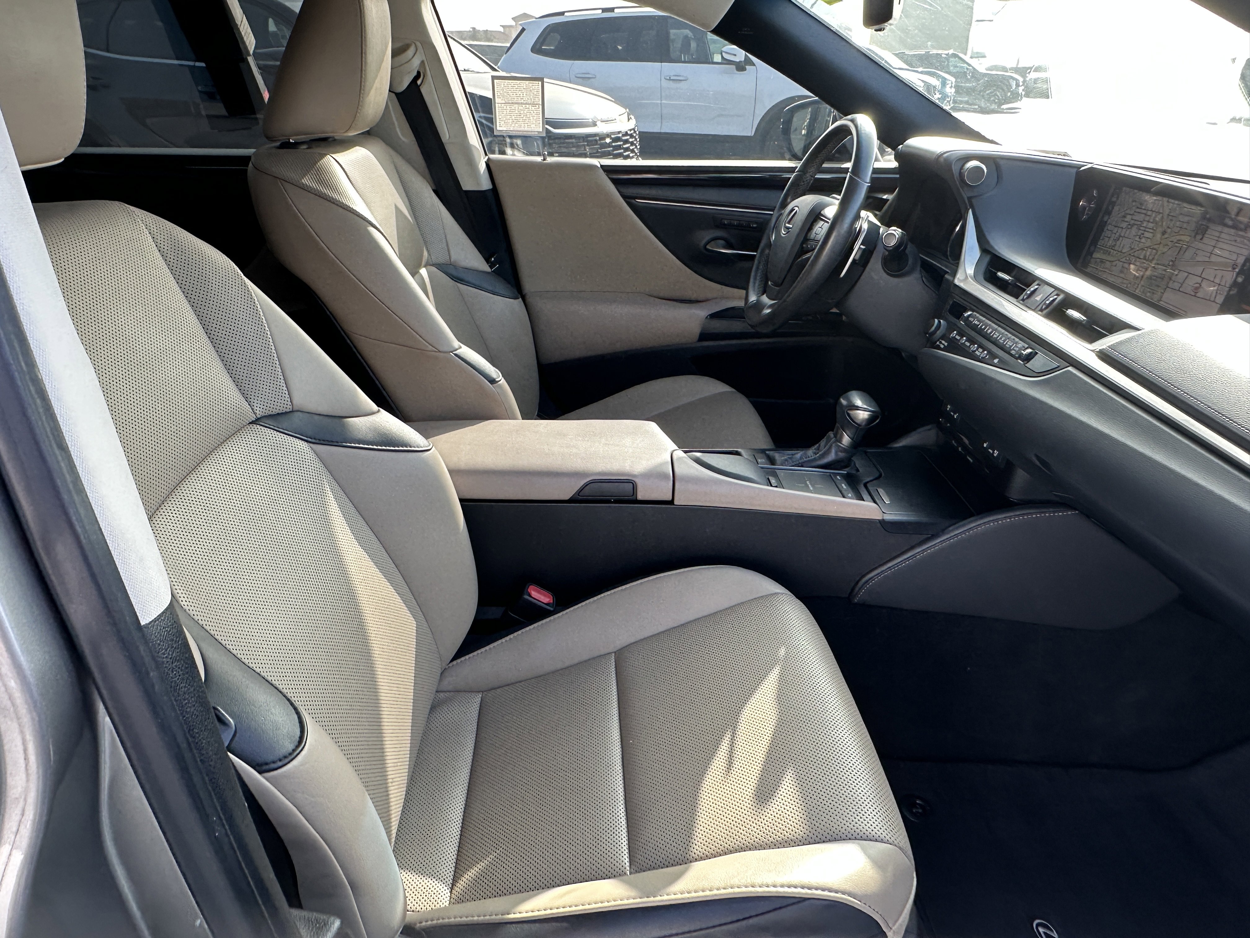 Used 2020 Lexus ES 350 w/ Premium Package image 14