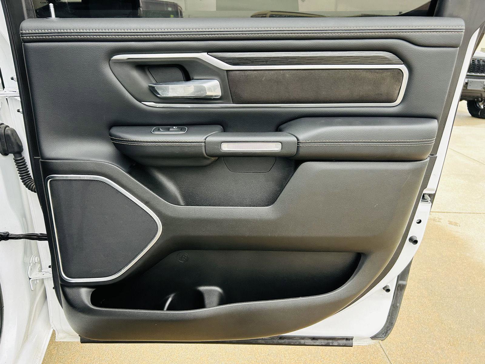 Used 2023 RAM 1500 Laramie image 31