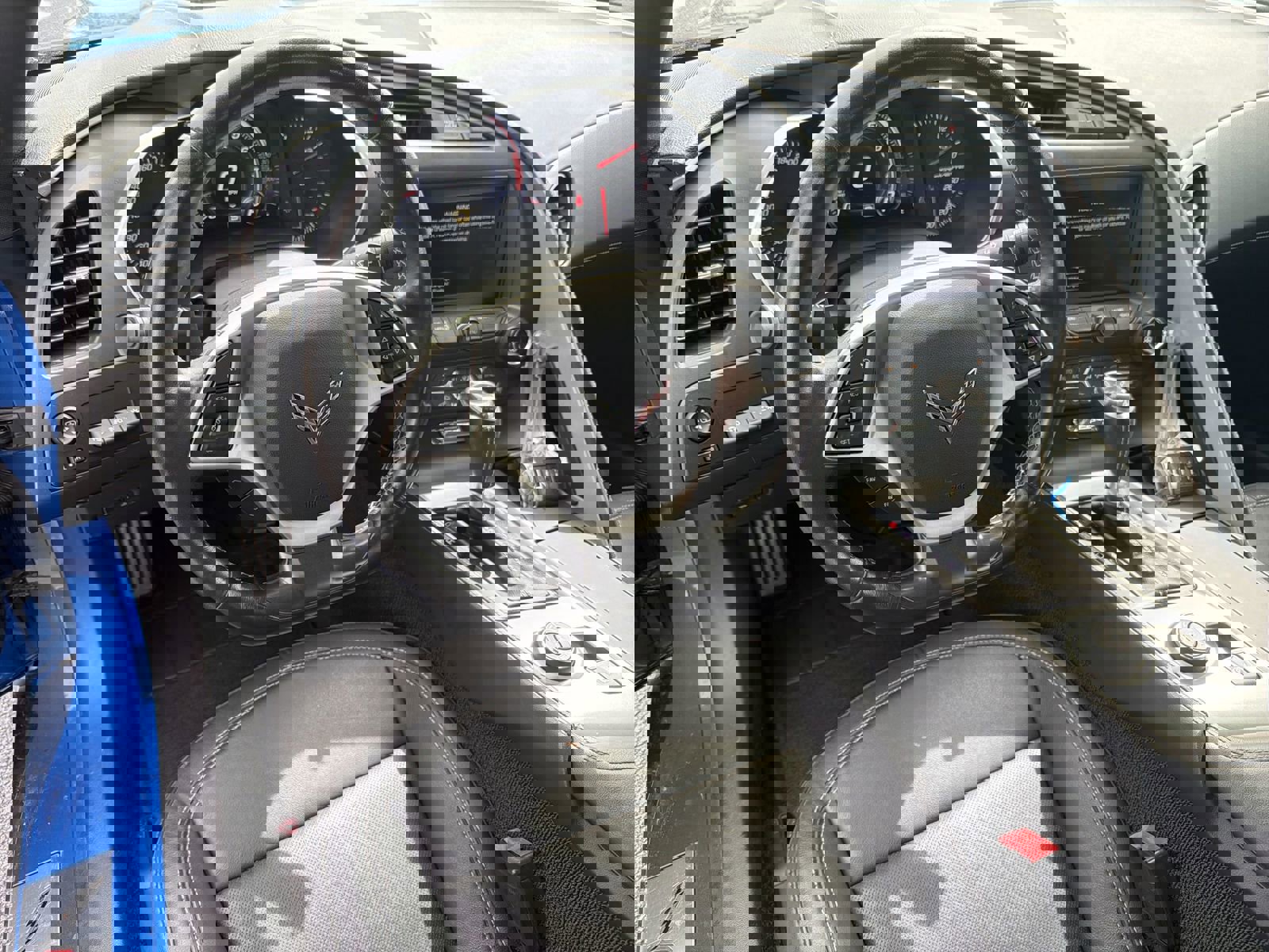 Used 2016 Chevrolet Corvette Stingray Coupe w/ 2LT Preferred Equipment Group image 18