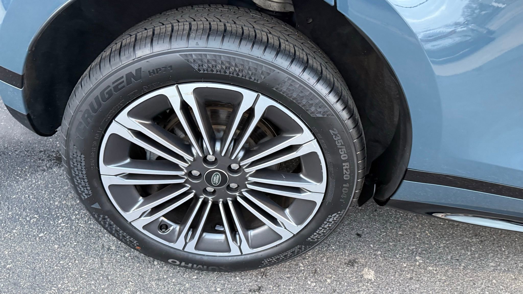 Used 2024 Land Rover Range Rover Evoque Dynamic SE image 41