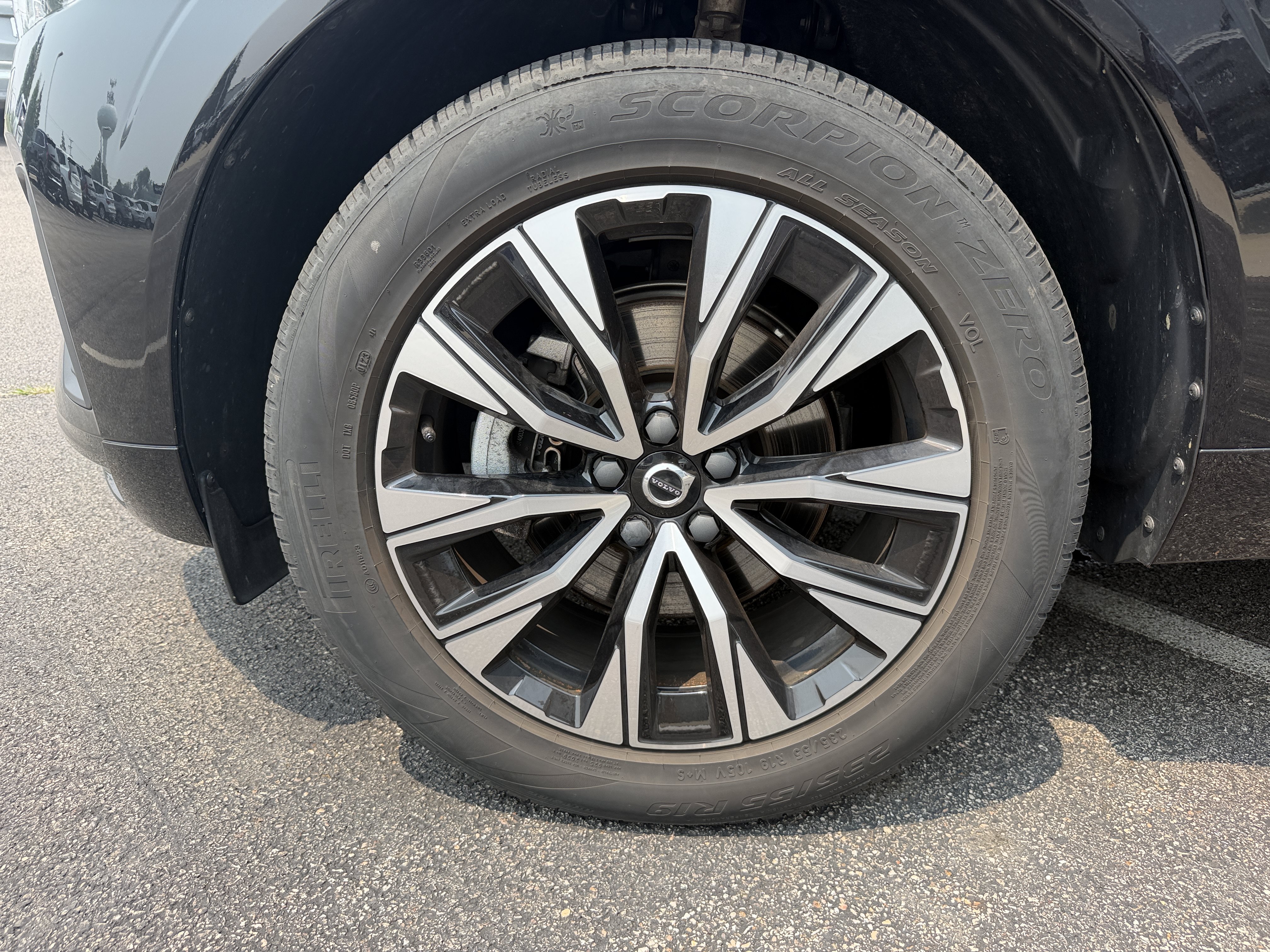 Used 2023 Volvo XC60 B5 Core w/ Climate Package AWD/4WD image 11