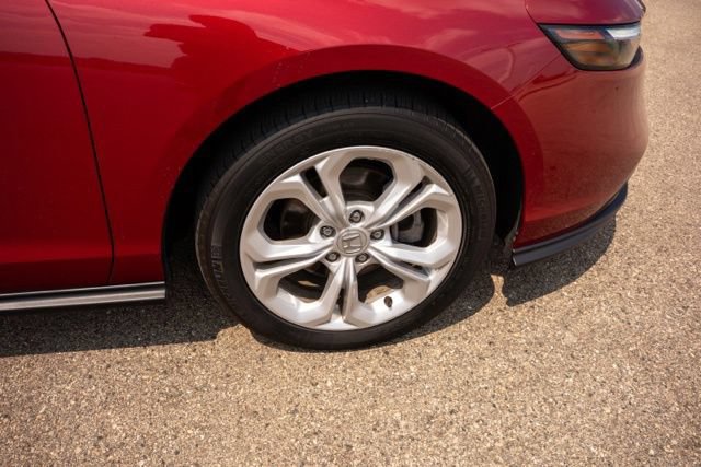 Used 2025 Honda Accord LX image 9
