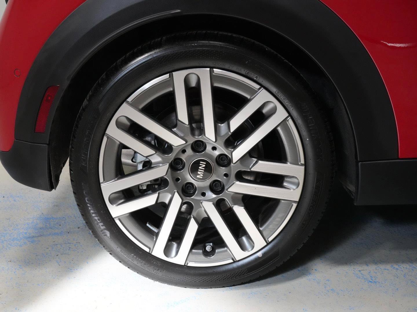 Certified 2025 MINI Cooper S image 37