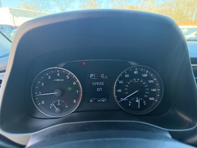 Used 2018 Hyundai Elantra SE FWD image 17