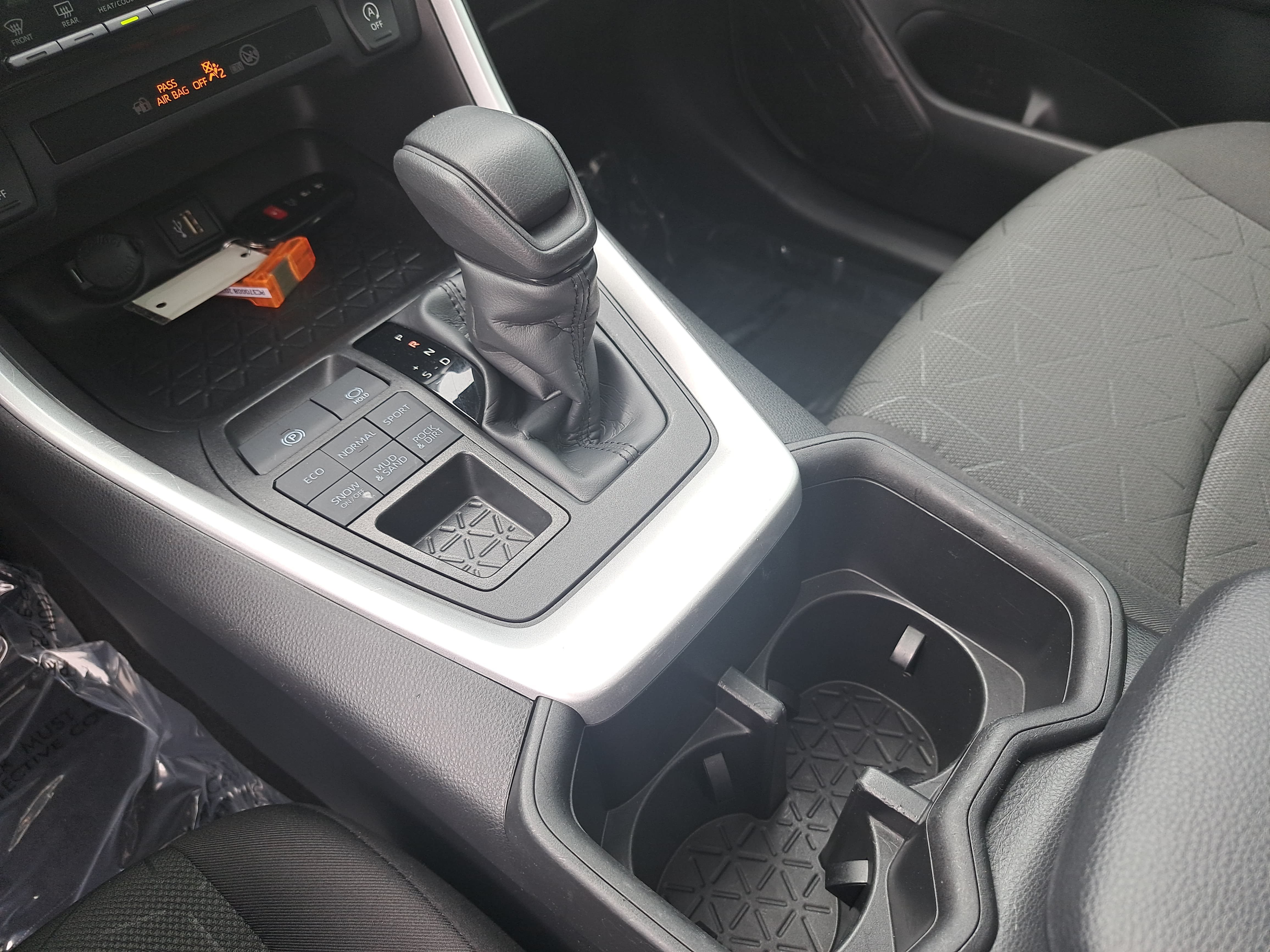 Used 2023 Toyota RAV4 XLE w/ Convenience Package AWD/4WD image 25