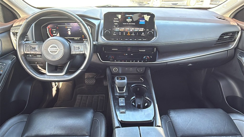 Used 2021 Nissan Rogue Platinum image 18