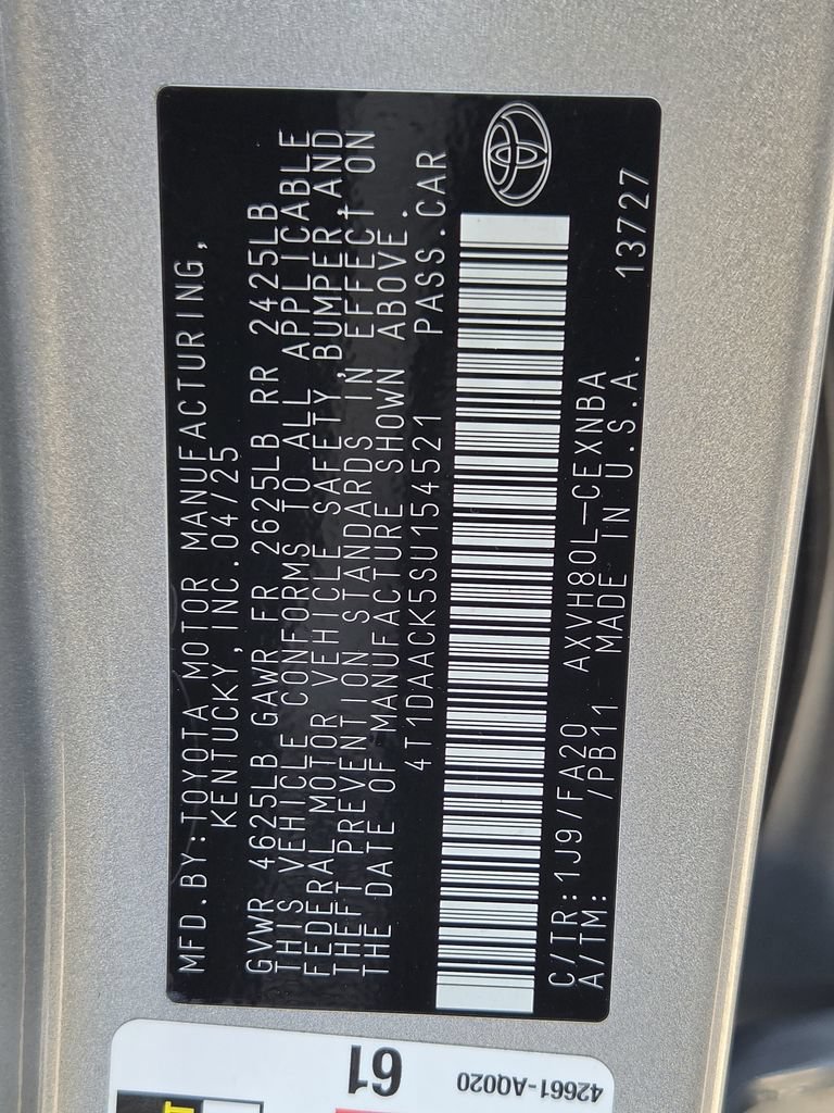 Used 2025 Toyota Camry LE FWD image 31