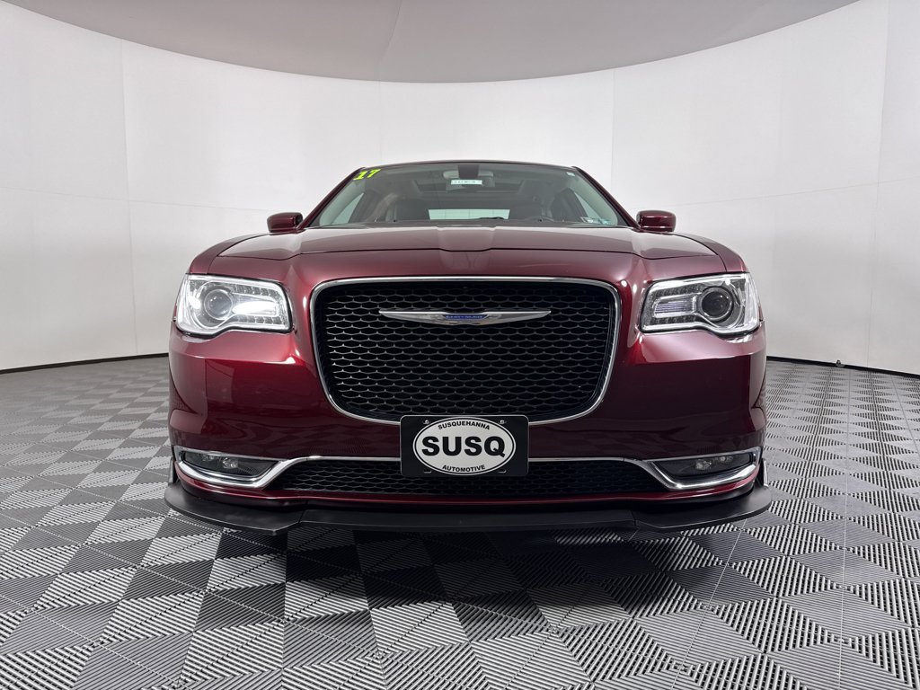 Used 2017 Chrysler 300 Limited w/ Value Package AWD/4WD image 2