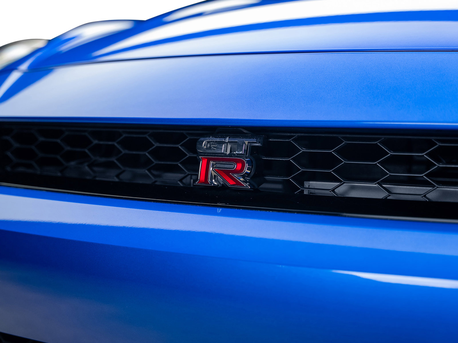 Used 2024 Nissan GT-R AWD/4WD image 5