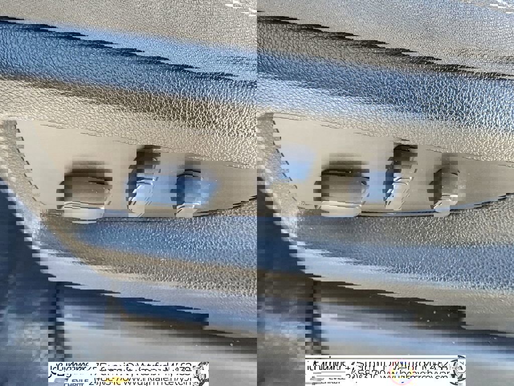 Used 2018 Chevrolet Silverado 1500 LT w/ All Star Edition image 33