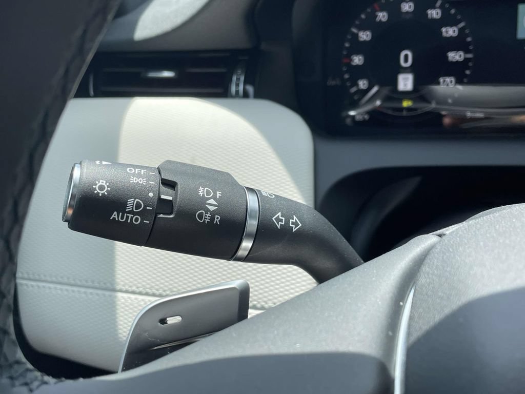 New 2026 Land Rover Discovery Sport Landmark AWD/4WD image 40