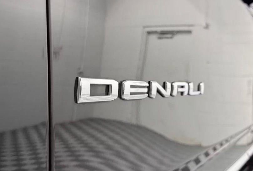 Used 2025 GMC Yukon Denali image 34