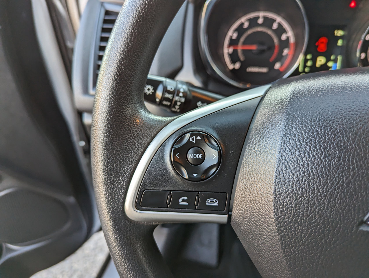 Used 2018 Mitsubishi Outlander Sport ES image 12