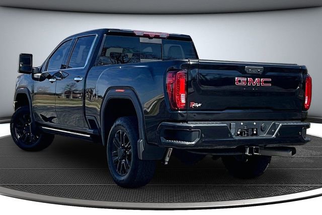 Used 2022 GMC Sierra 3500 Denali w/ Denali Black Diamond Edition image 4