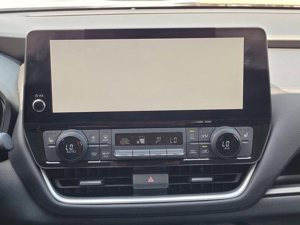 Used 2024 Toyota Grand Highlander XLE FWD image 17