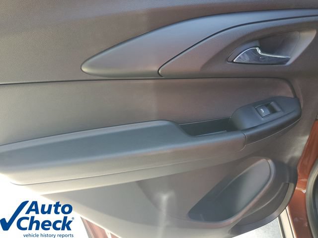 Used 2021 Chevrolet TrailBlazer LT w/ Convenience Package FWD image 14