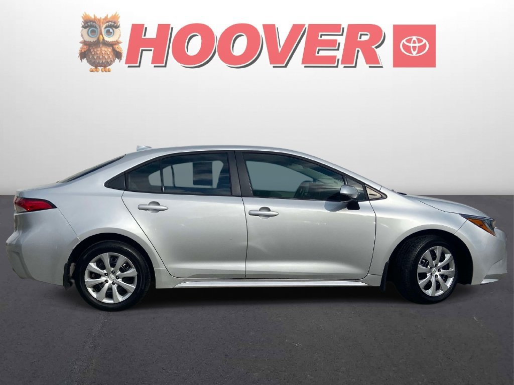 Used 2026 Toyota Corolla LE FWD image 2